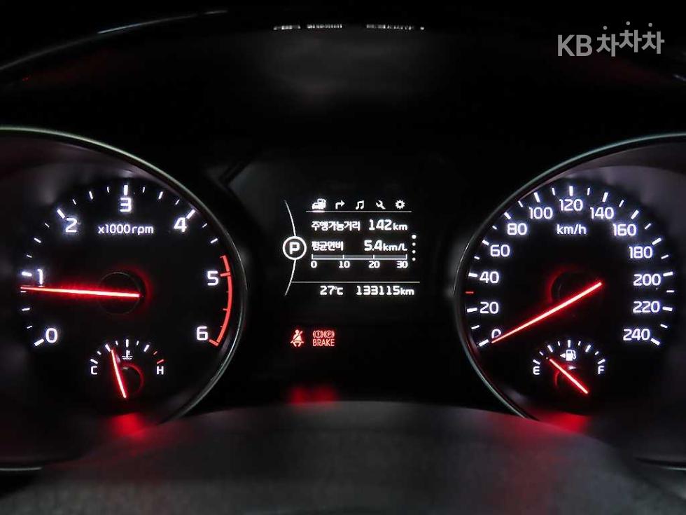 Kia Carnival — miniaturë 7