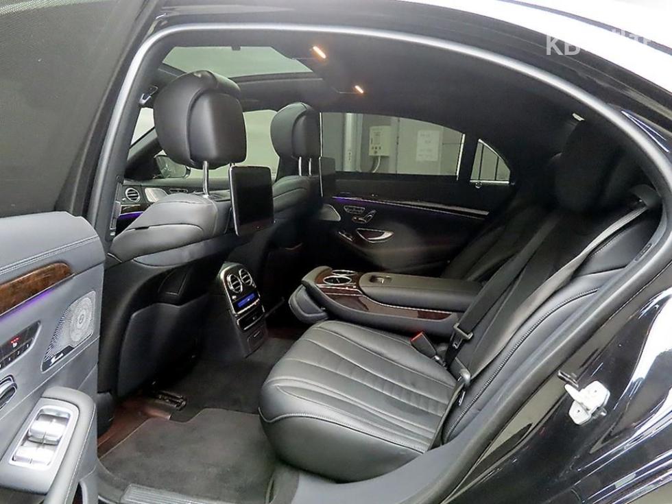 2017 Mercedes-Benz S photo