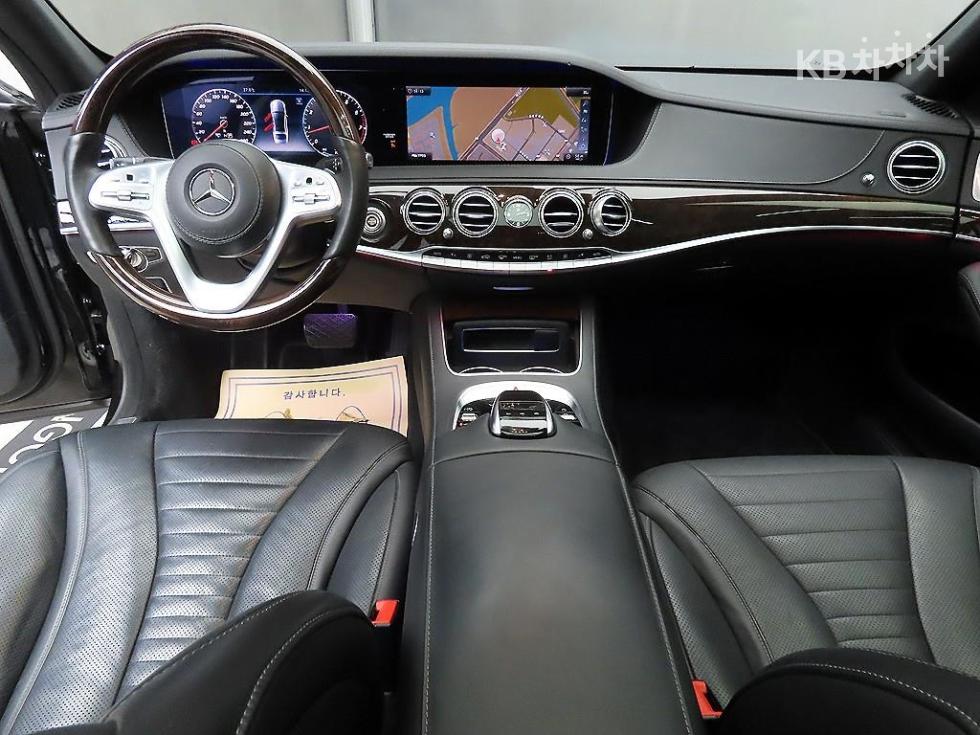 2017 Mercedes-Benz S photo