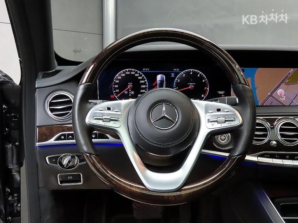 2017 Mercedes-Benz S photo