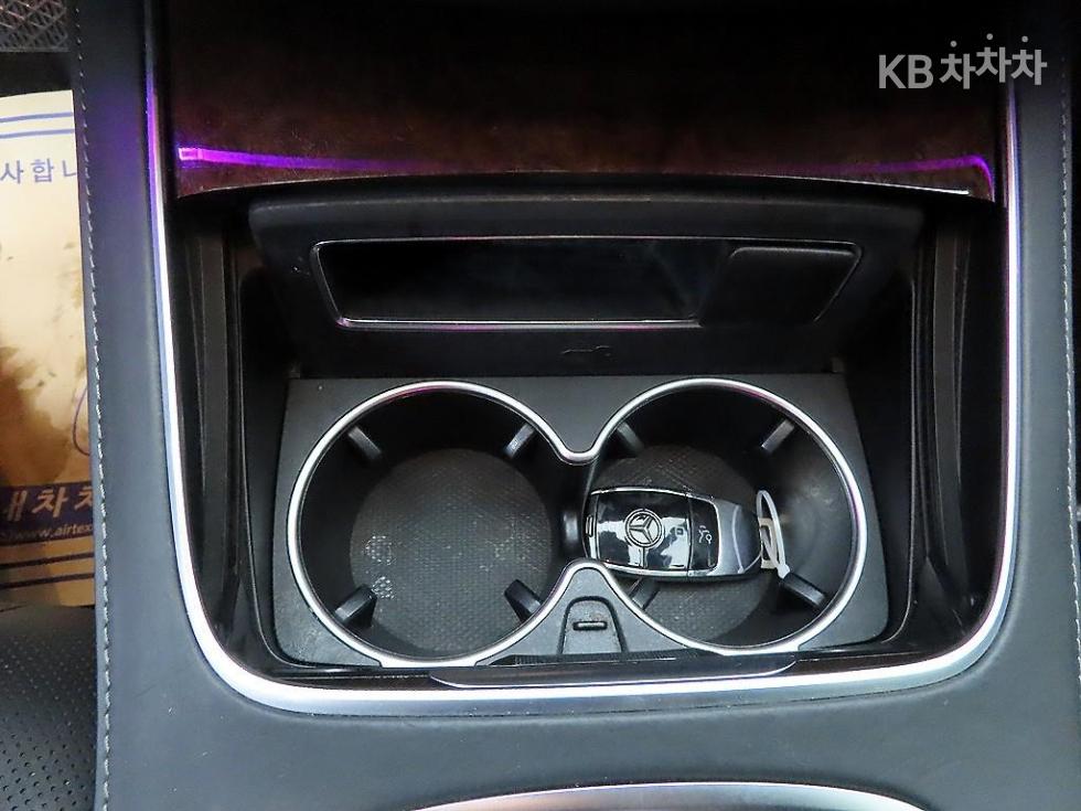 Mercedes-Benz S-klasse — miniaturë 13