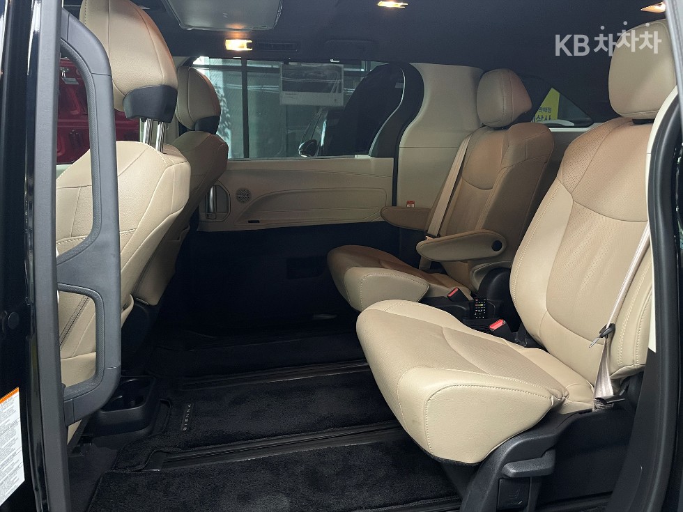 Toyota Sienna — miniaturë 12