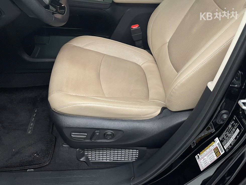 Toyota Sienna — miniaturë 13