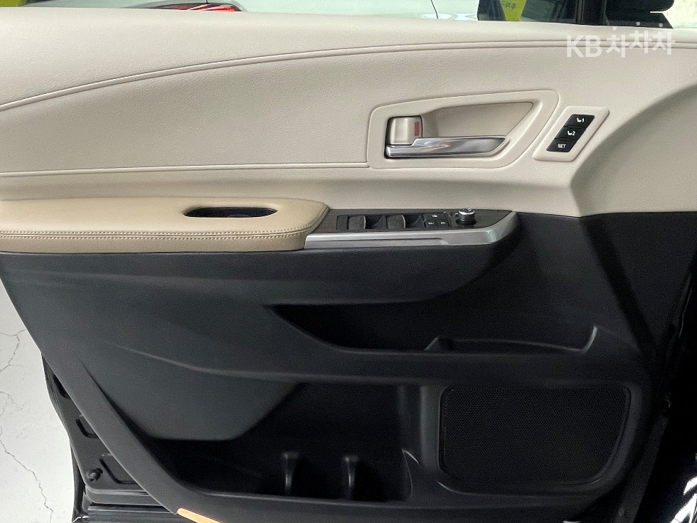 Toyota Sienna — miniaturë 15
