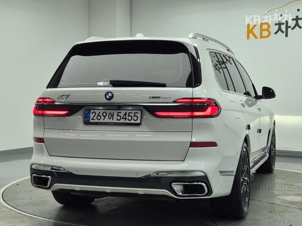 BMW X7 — miniaturë 3
