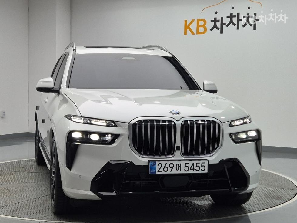 BMW X7 — miniaturë 4