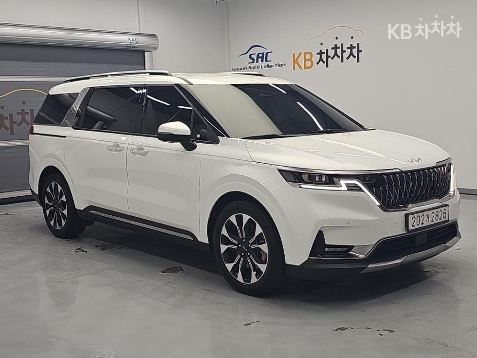 2022 Kia 4 photo