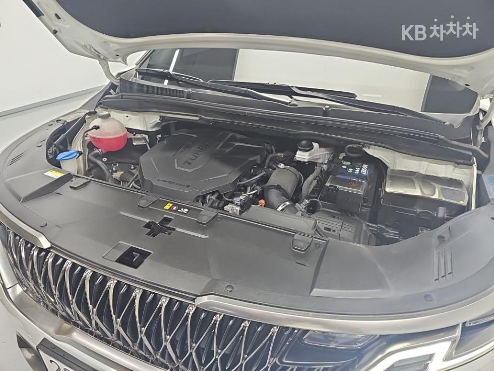 2022 Kia 4 photo