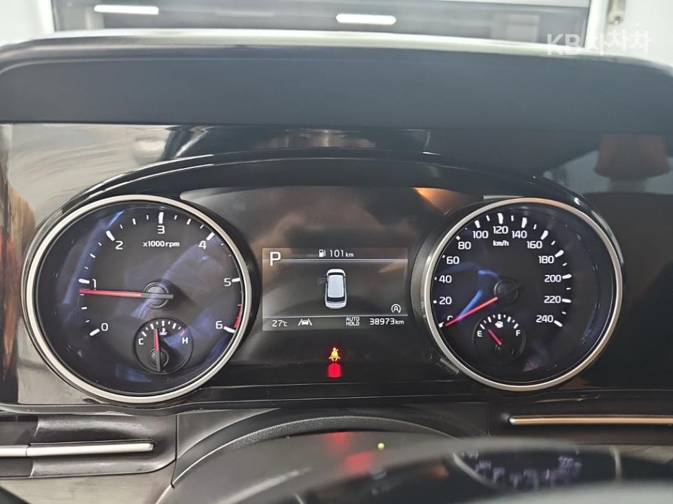 2022 Kia 4 photo