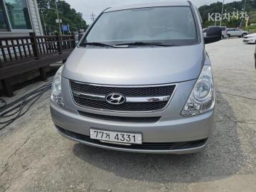 Hyundai Starex 12인승 왜건 CVX — foto 1