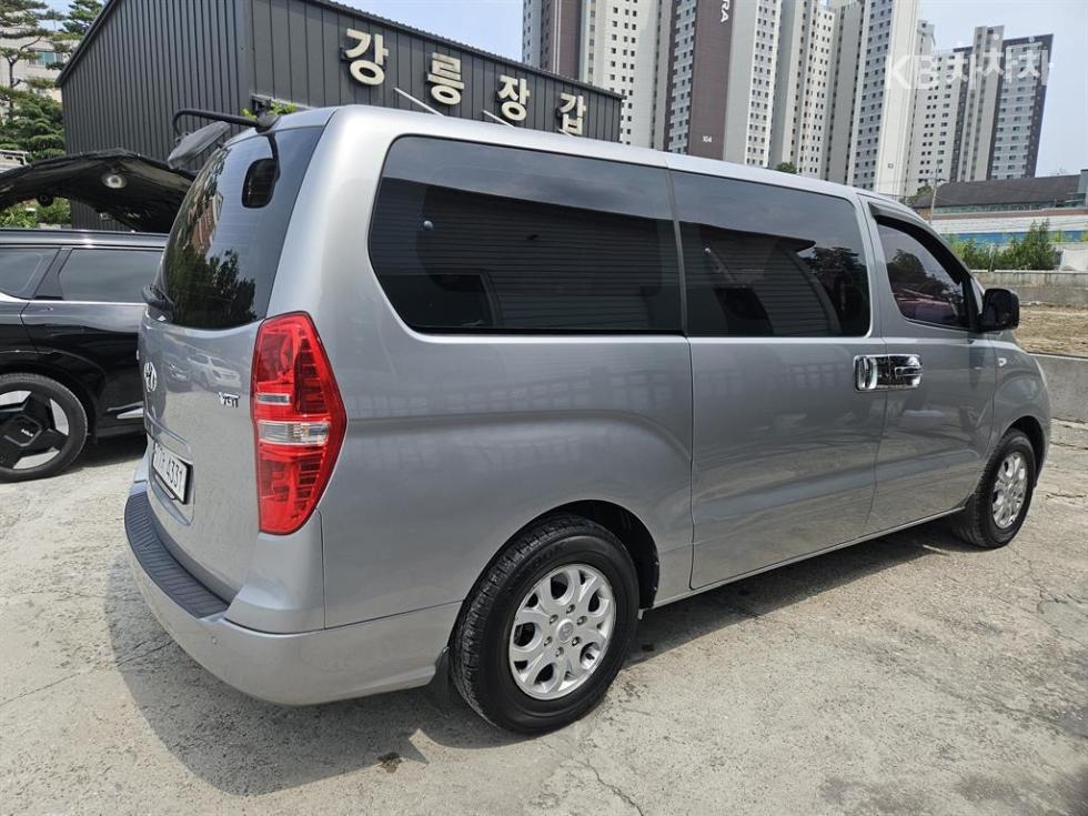Hyundai Starex — miniaturë 4