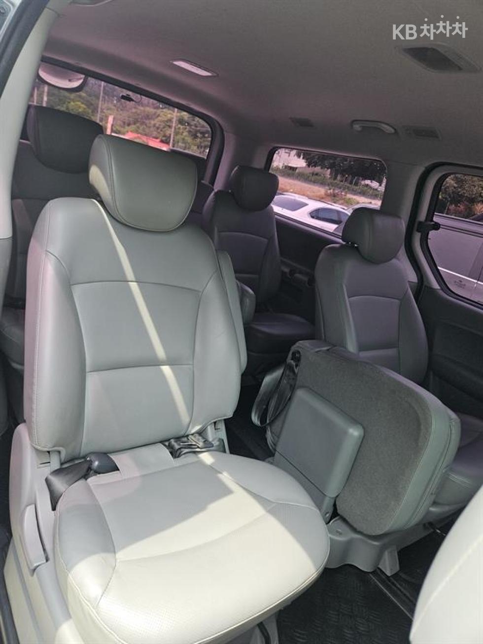 Hyundai Starex — miniaturë 7