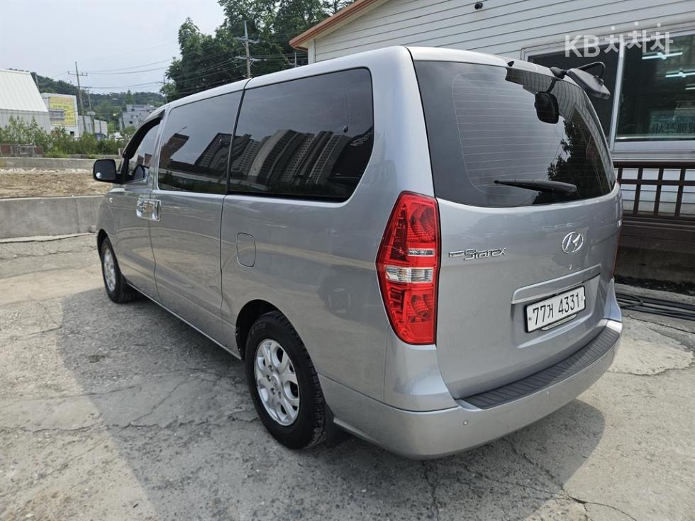 Hyundai Starex — miniaturë 8