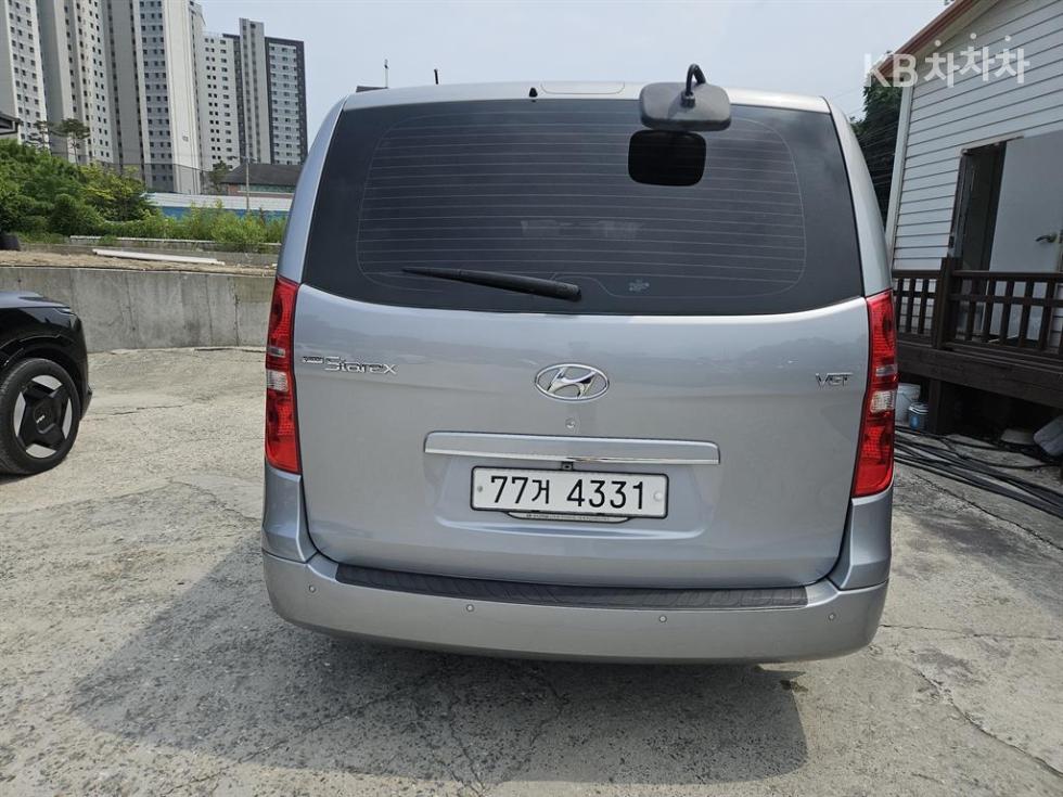 Hyundai Starex — miniaturë 9