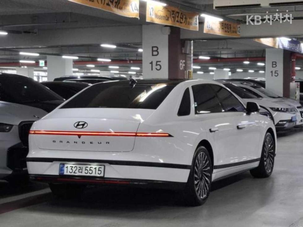 2025 Hyundai Used Car photo