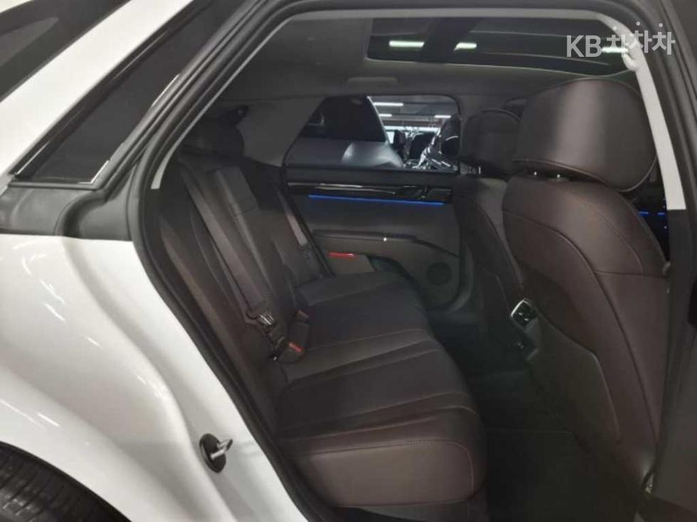2025 Hyundai Used Car photo