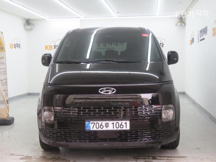 Hyundai Staria 2.2 투어러 11 — foto 1