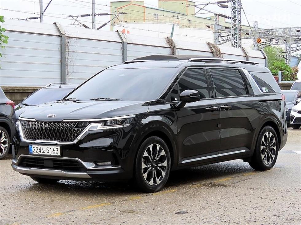 Kia Carnival — miniaturë 2