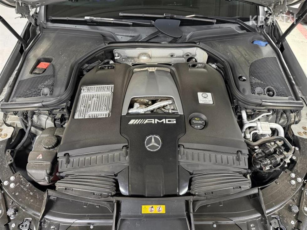 Mercedes-Benz AMG GT — miniaturë 9