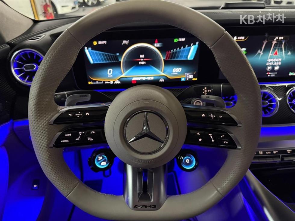 Mercedes-Benz AMG GT — miniaturë 15