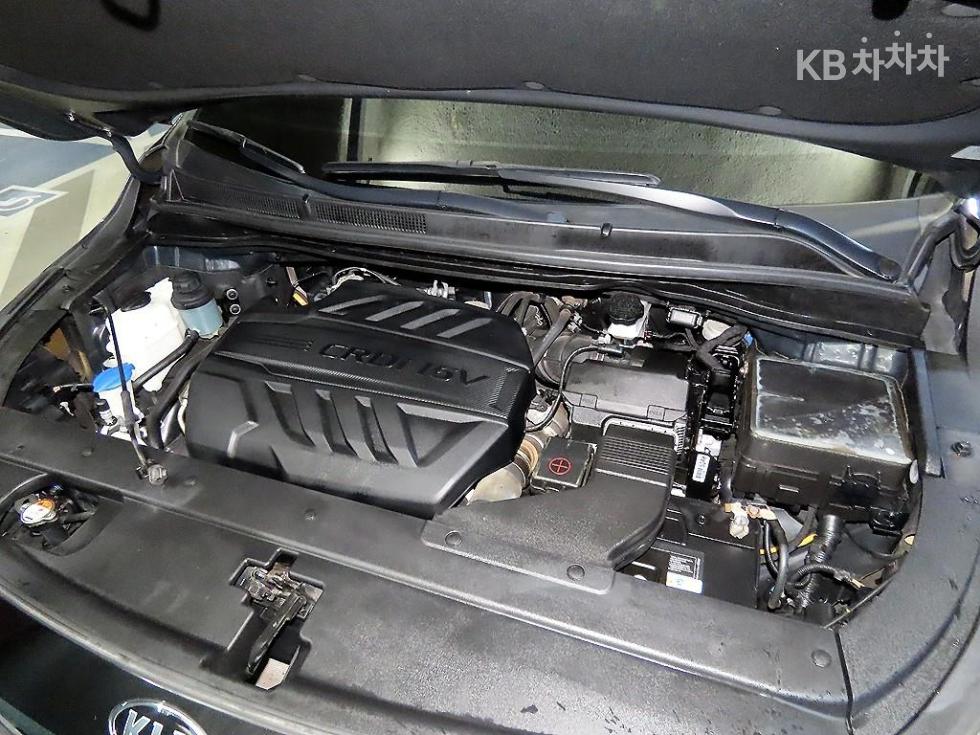 Kia Carnival — miniaturë 19