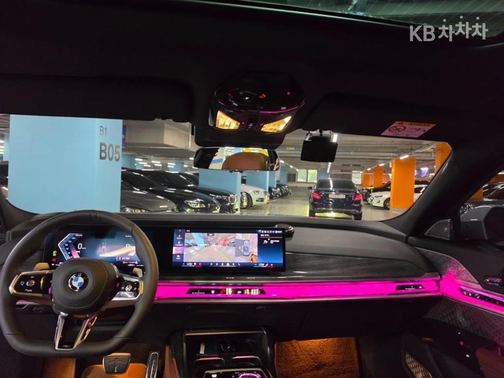 BMW 7er — miniaturë 6