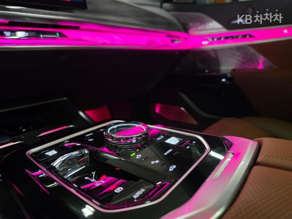 BMW 7er — miniaturë 14