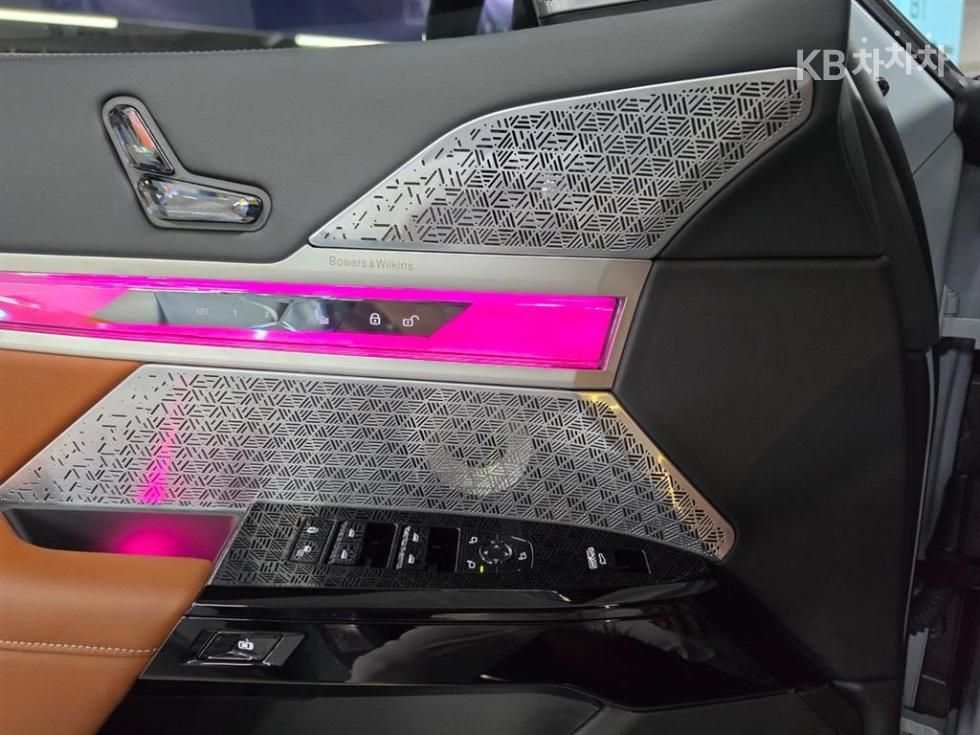 BMW 7er — miniaturë 18