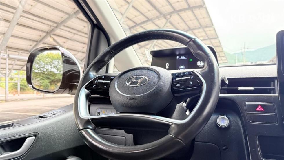 Hyundai Staria — miniaturë 9
