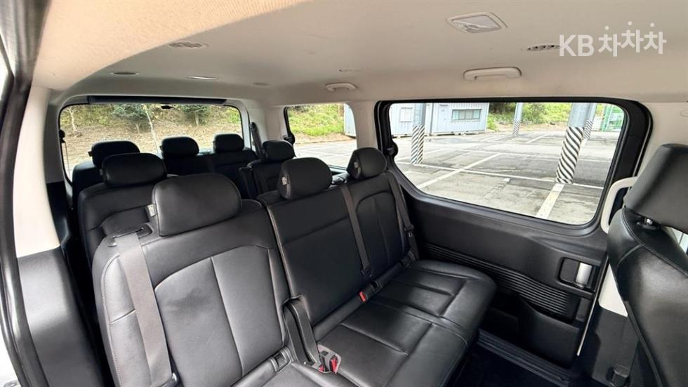 Hyundai Staria — miniaturë 13