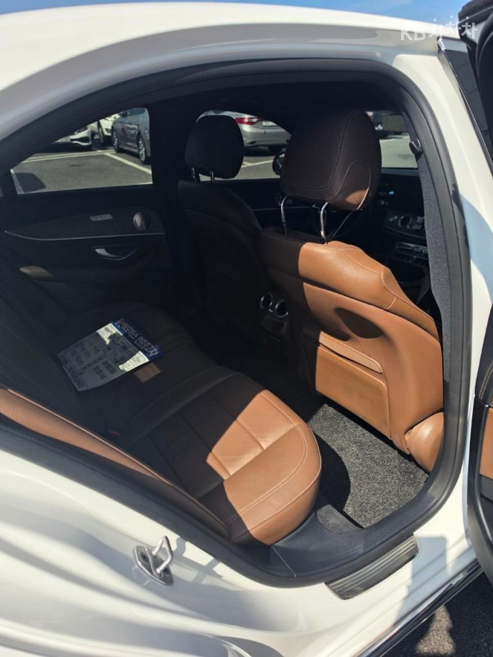2021 Mercedes-Benz E (W213) photo