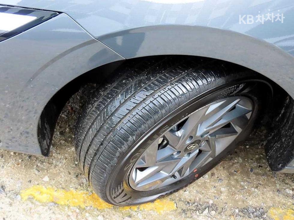 Hyundai Avante — miniaturë 19