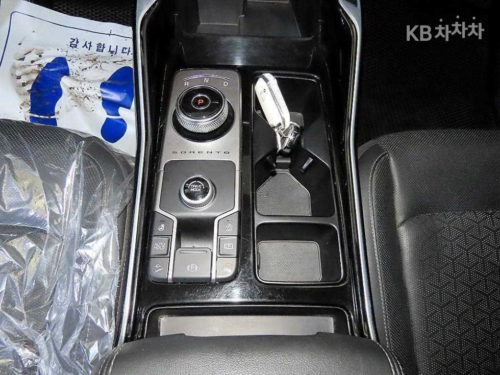 Kia Sorento — miniaturë 12