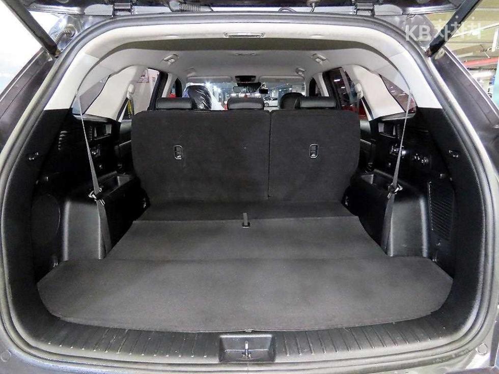Kia Sorento — miniaturë 16