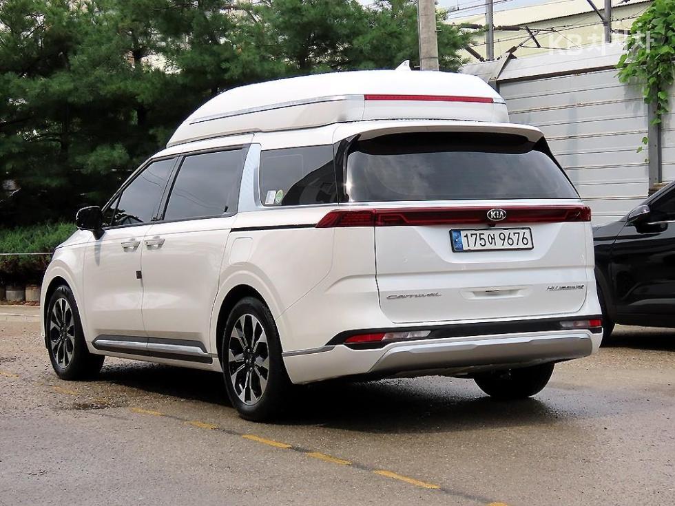 Kia Carnival — miniaturë 3