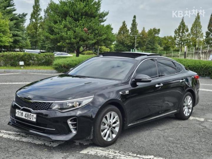 Kia K5 렌터카 2.0 LPI SX — foto 1