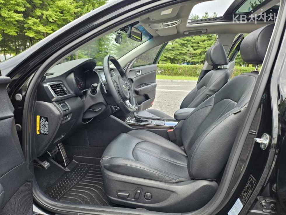 Kia K5 — miniaturë 10