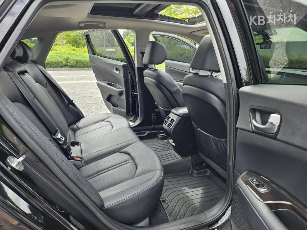Kia K5 — miniaturë 12