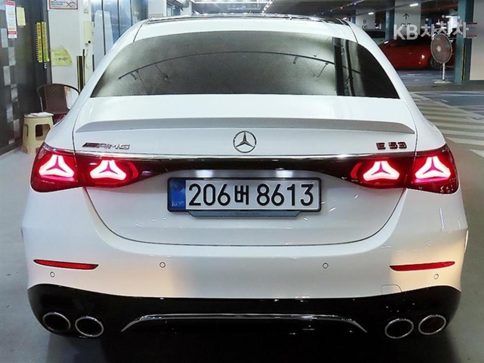 Mercedes-Benz E-klasse — miniaturë 5