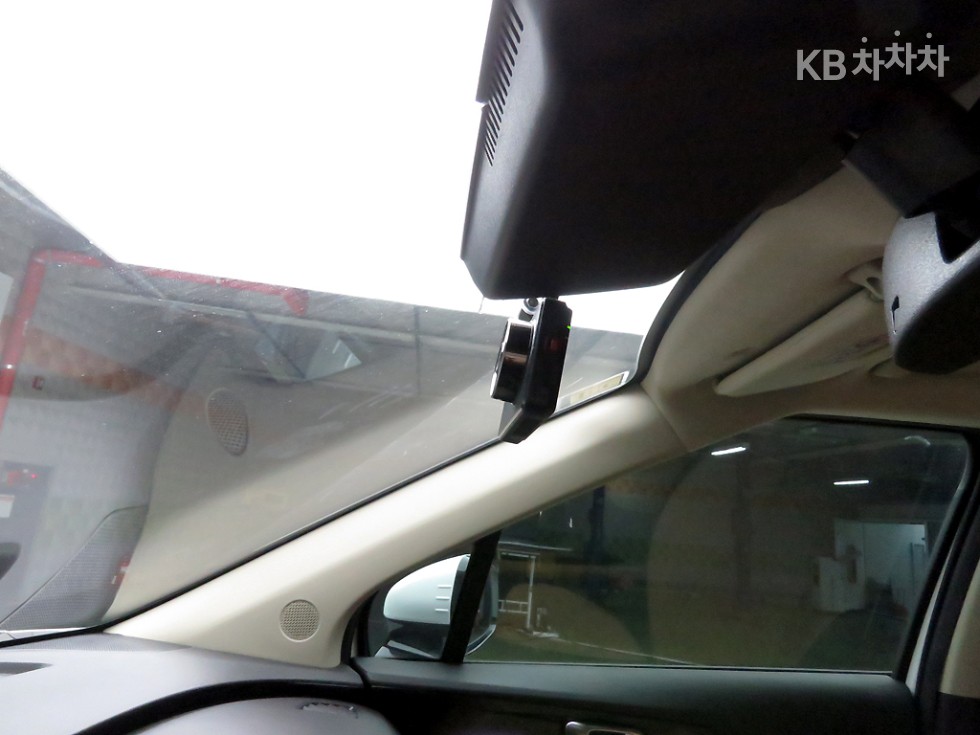 Kia Carnival — miniaturë 12