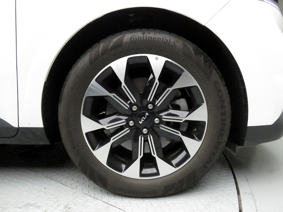 Kia Carnival — miniaturë 20