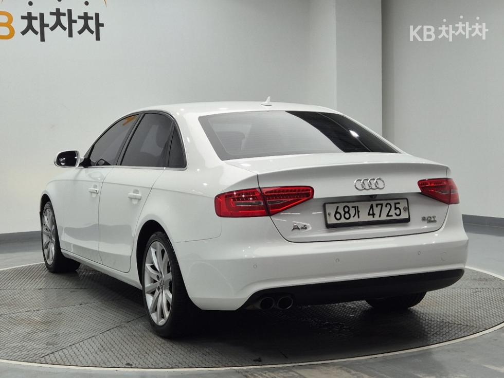 Audi A4 — miniaturë 2