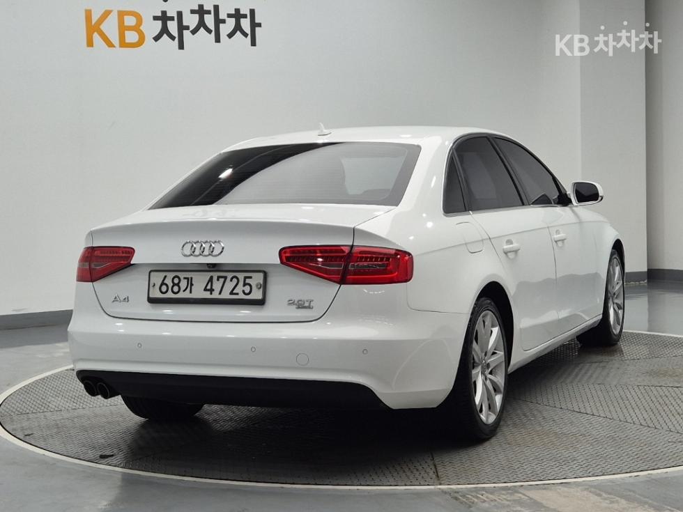 Audi A4 — miniaturë 3