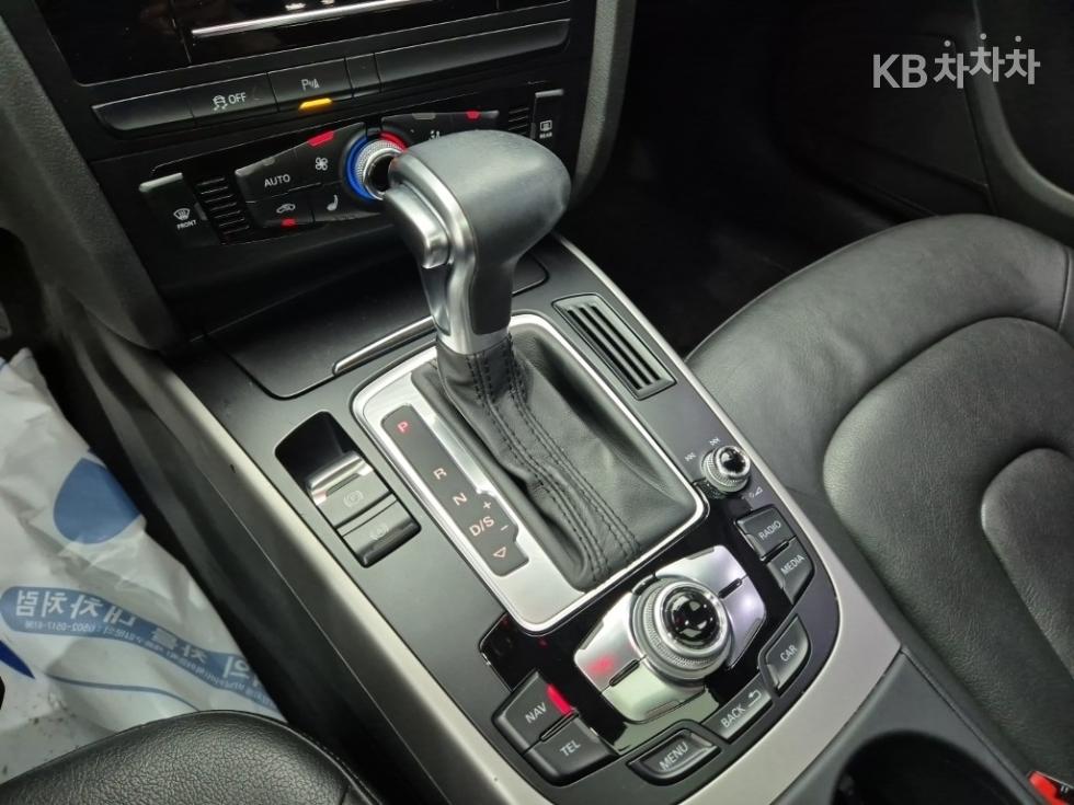 Audi A4 — miniaturë 8