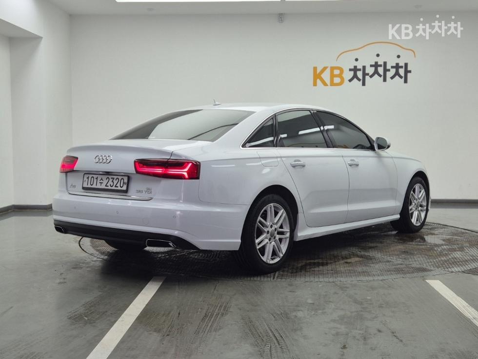 Audi A6 — miniaturë 4