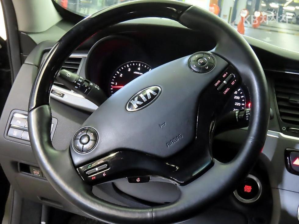 Kia K9 — miniaturë 8