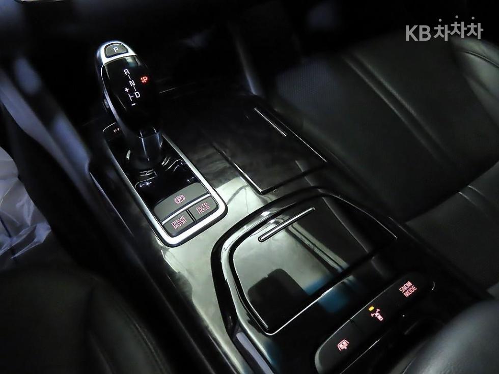 Kia K9 — miniaturë 12