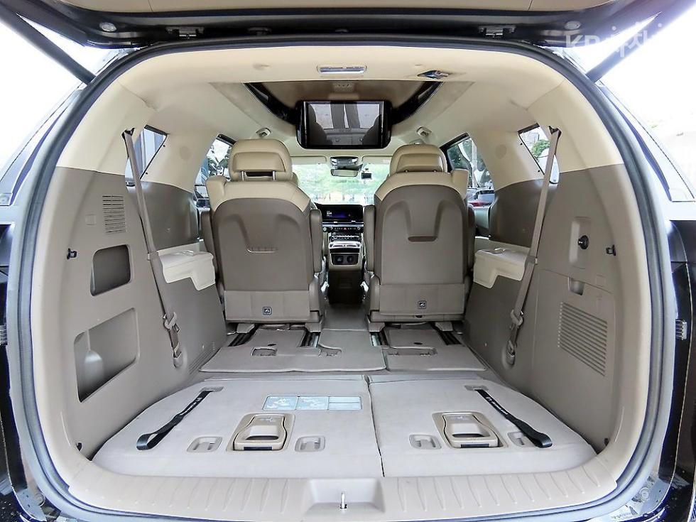 Kia Carnival — miniaturë 16