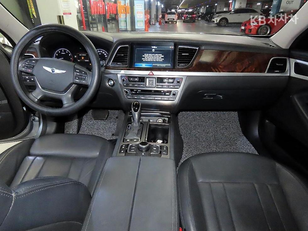 Hyundai Genesis — miniaturë 10