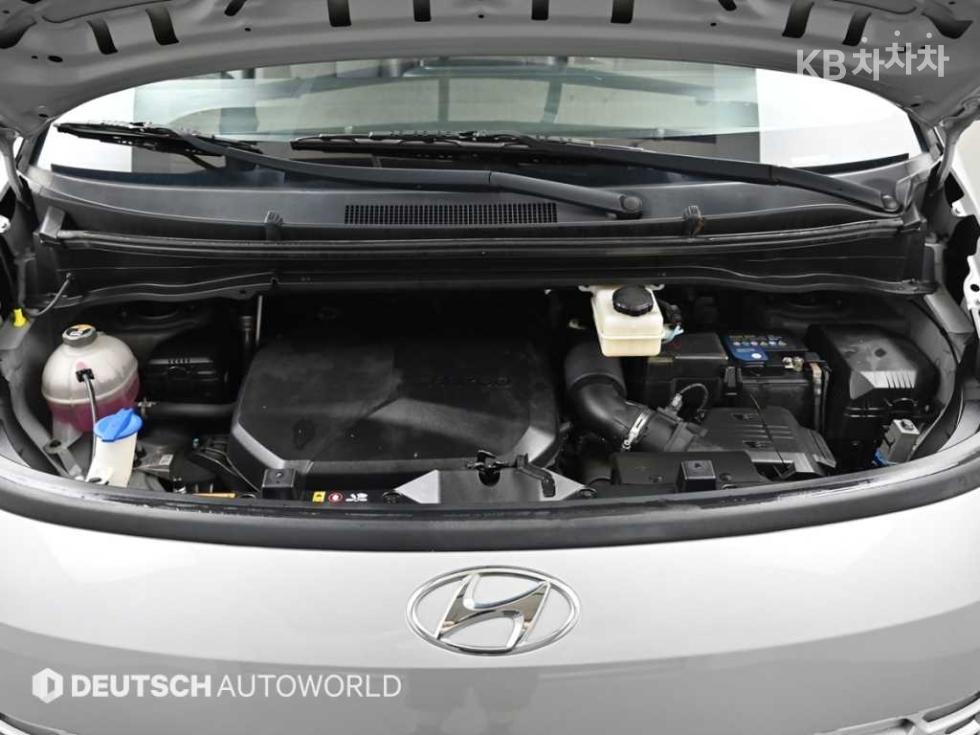 Hyundai Staria — miniaturë 6